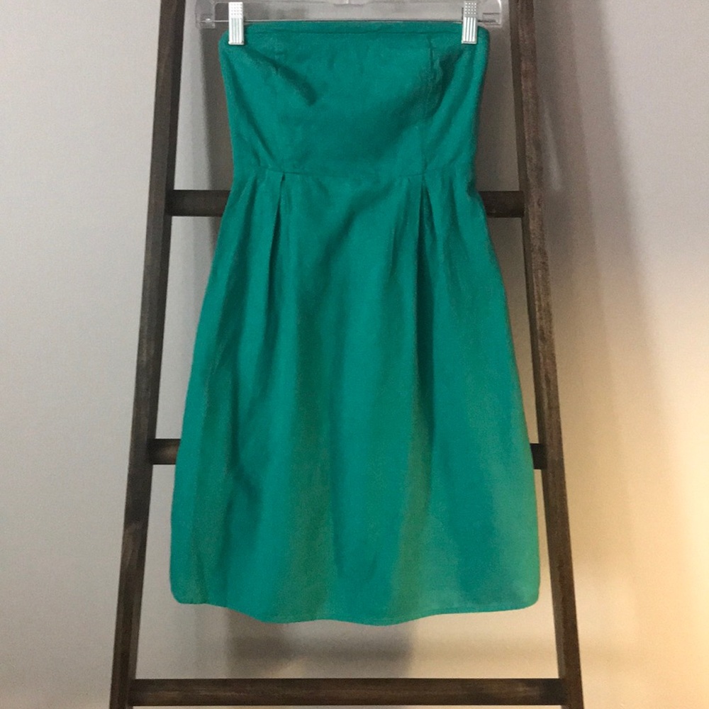 Strapless dress